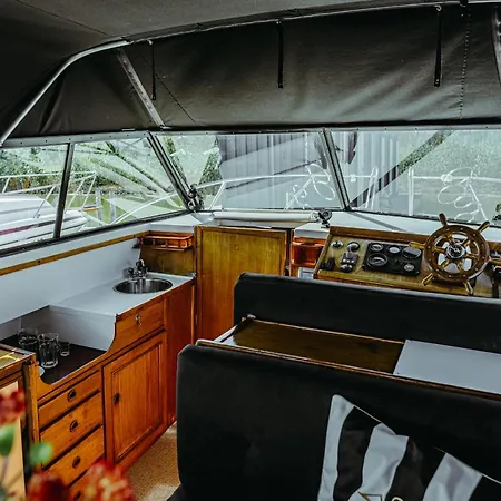 Yacht - Boat - Pedal Boat, Motorboat Free