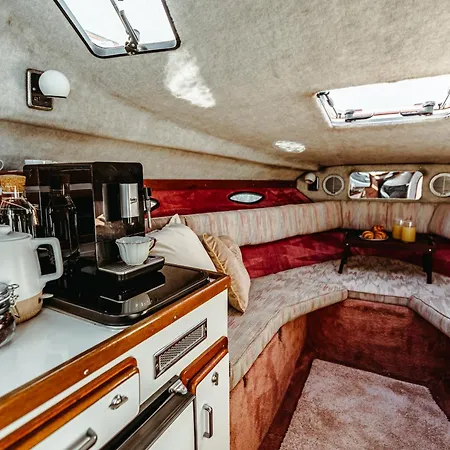 Yacht - Houseboat - Pedal Boat, Motorboat Free *